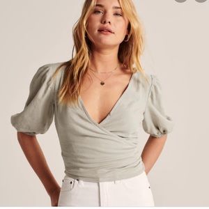 Abercrombie Puff sleeve wrap top